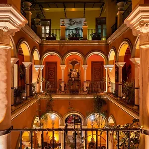 Casa Del Poeta Hotel